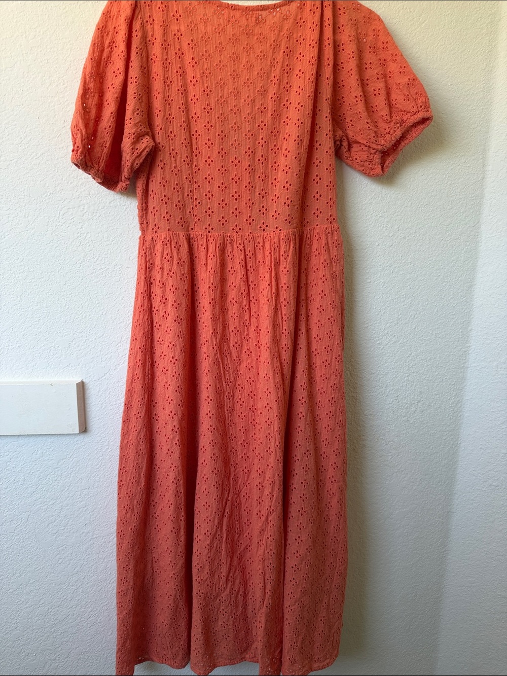 All In Favor Dress Size Medium (M) Eyelet Fabric - Picture 7 of 7